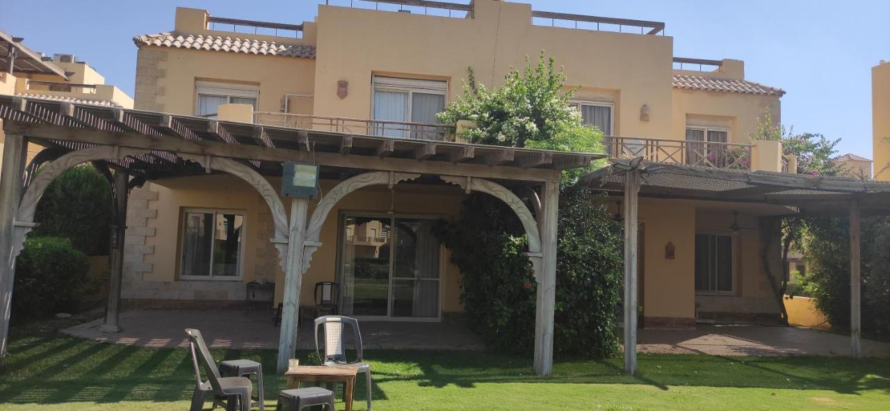 A Sea View Spacious Cheering 5 Bedroom Villa Ain Sokhna "Ain Bay" فيلا كاملة للإيجار قرية العين باي Ain Sukhna Exterior foto
