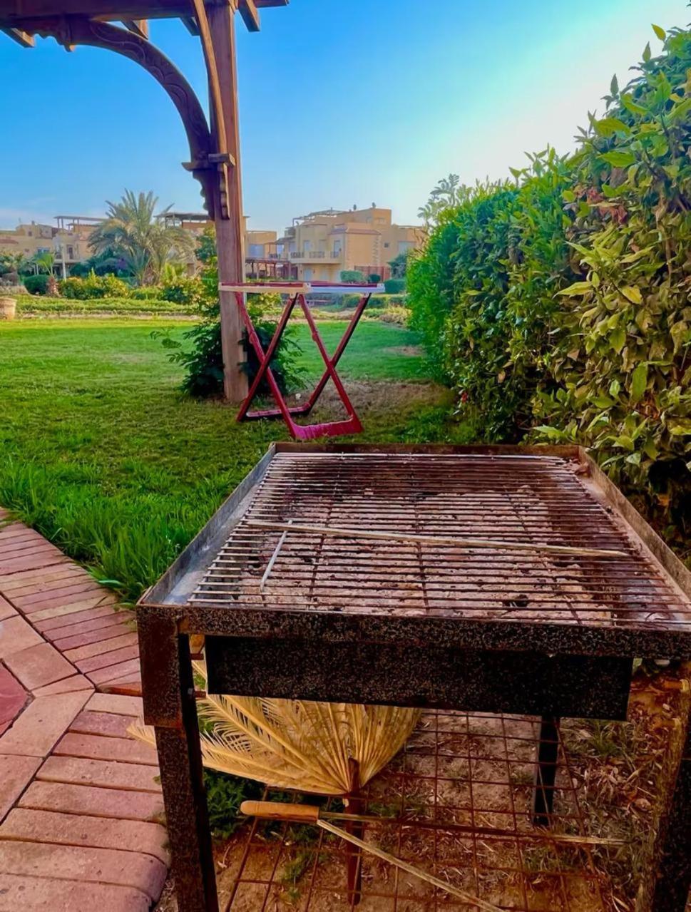 A Sea View Spacious Cheering 5 Bedroom Villa Ain Sokhna "Ain Bay" فيلا كاملة للإيجار قرية العين باي Ain Sukhna Exterior foto