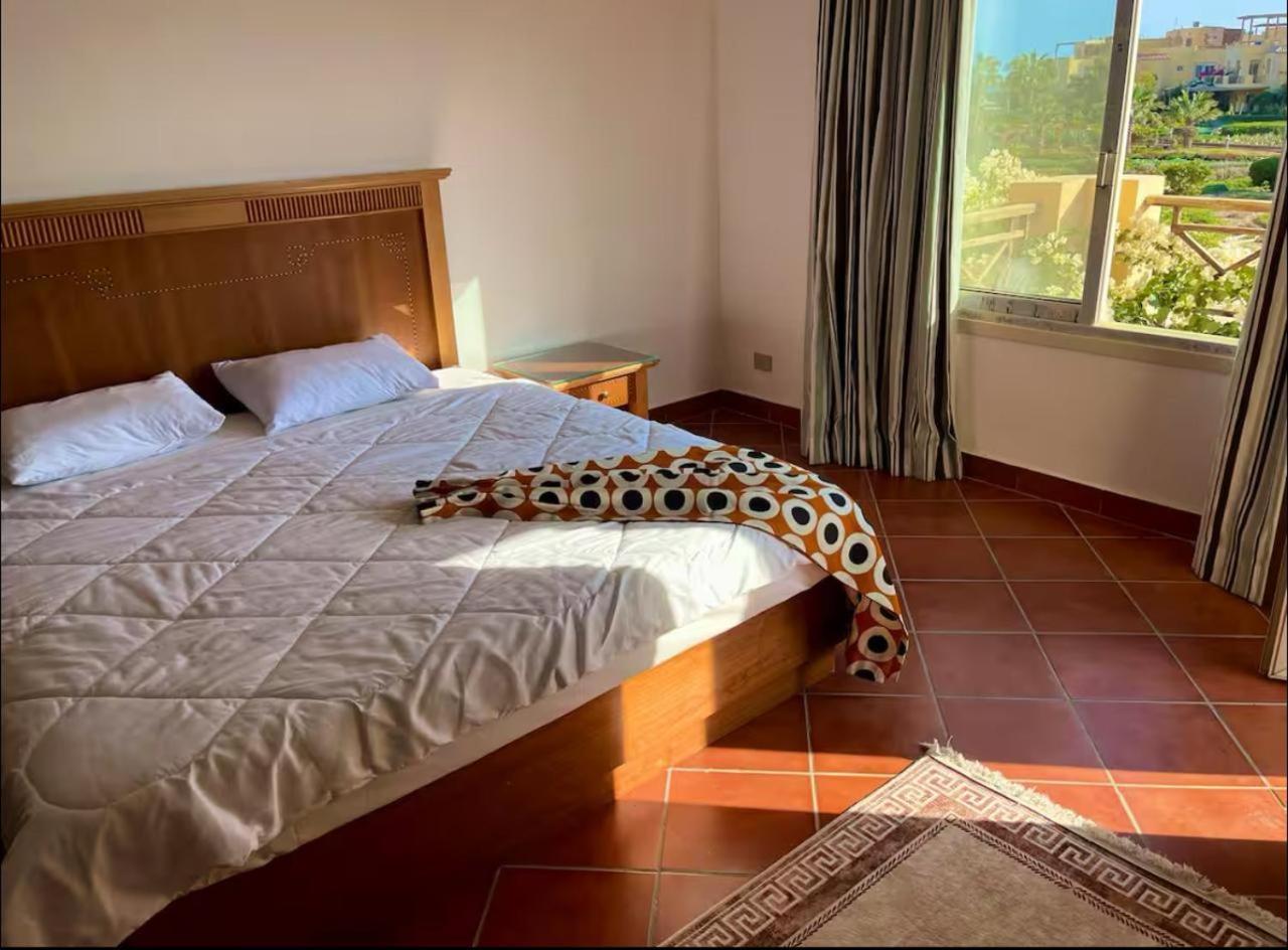 A Sea View Spacious Cheering 5 Bedroom Villa Ain Sokhna "Ain Bay" فيلا كاملة للإيجار قرية العين باي Ain Sukhna Exterior foto