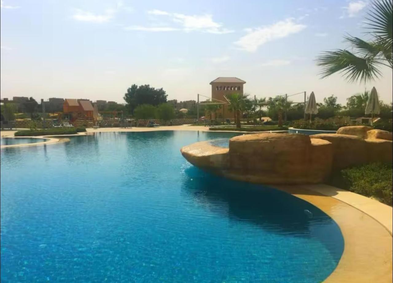 A Sea View Spacious Cheering 5 Bedroom Villa Ain Sokhna "Ain Bay" فيلا كاملة للإيجار قرية العين باي Ain Sukhna Exterior foto